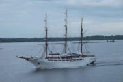 die Sea Cloud II auf der Elbe