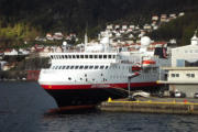 MS "Spitsbergen" der Hurtigruten