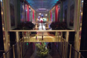 Promenade der "Color Magic"