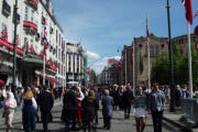 nach dem Festumzug auf der Karl Johans gate in Oslo