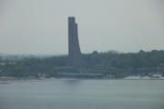 Marine - Ehrenmal und U-995 in Laboe am Morgen