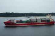 Containerfeeder Frederik auf dem Weg zum NOK