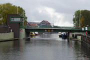 die Carlsbrücke-Bücke zur anderen Seite des Fluss Danė
